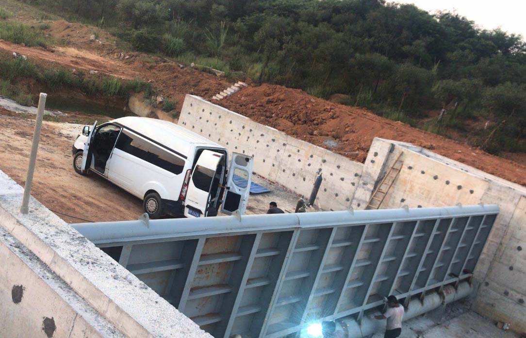 ����ʽҺѹ����բ�š��ְ�բ��